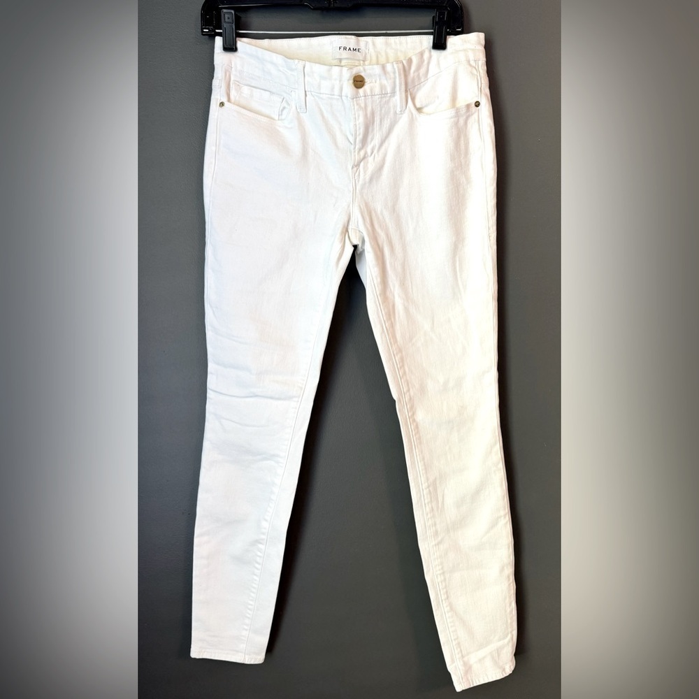 FRAME Women’s White Denim Jeans. Size 27. Nordstrom. Saks.